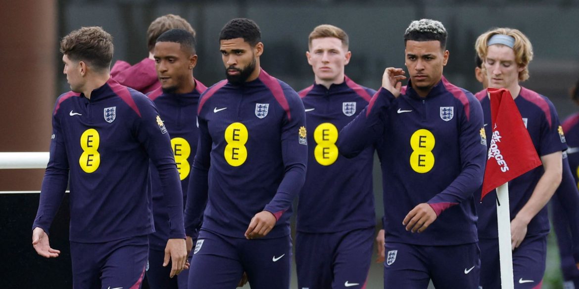Chelsea "just waiting" to sign £80m England star amid Joe Shields connection