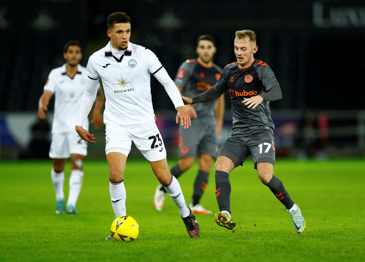 Tottenham eyeing next Ben Davies